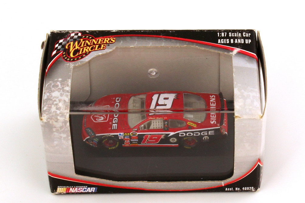 Foto 1:87 Dodge Charger NASCAR 2006 Evernham Motorsports, Siemens Nr.19, Elliott Sadler Winners Circle 47840