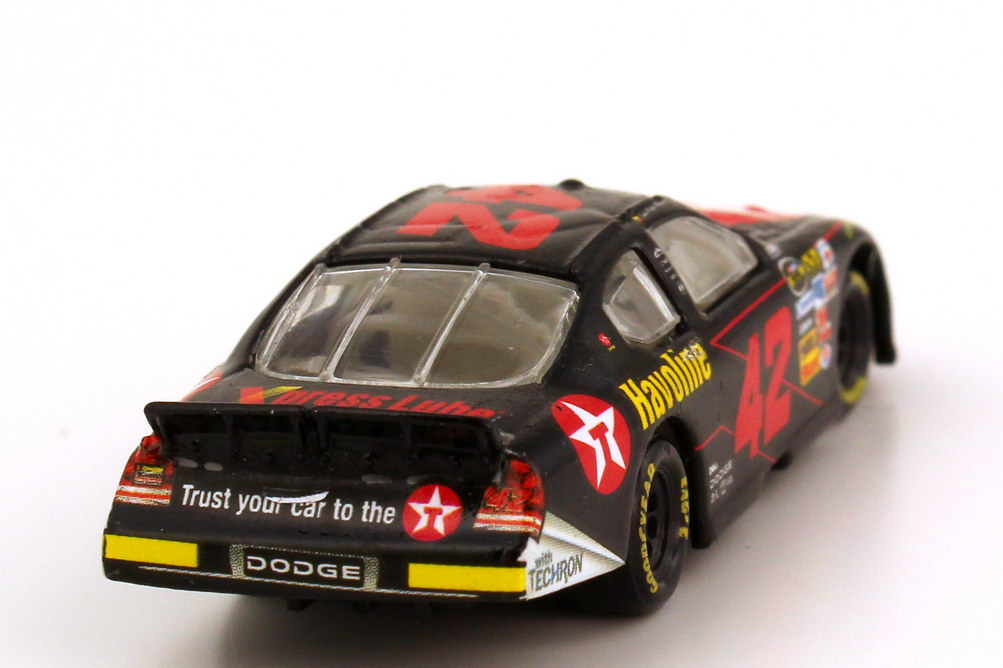 Foto 1:87 Dodge Charger NASCAR 2007 Chip Ganassi Racing, Texaco Havoline Nr.42, Juan Pablo Montoya Winners Circle 47956