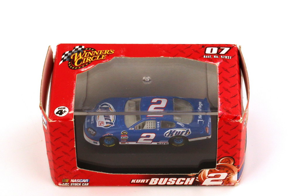 Foto 1:87 Dodge Charger NASCAR 2007 Penske Racing, Kurt Nr.2, Kurt Busch Winners Circle 47904