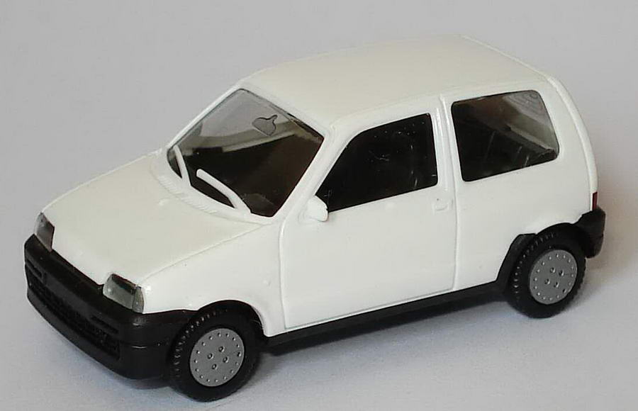 Foto 1:87 Fiat Cinquecento weiß herpa 021142/168946