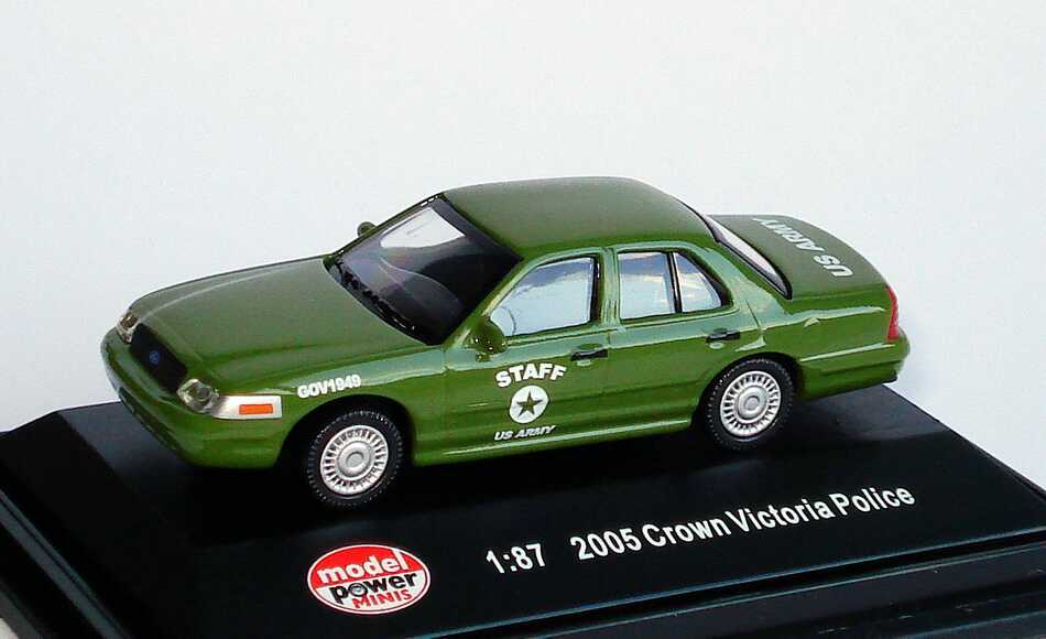 Foto 1:87 Ford Crown Victoria 2005 US Army, Staff Model Power 19408