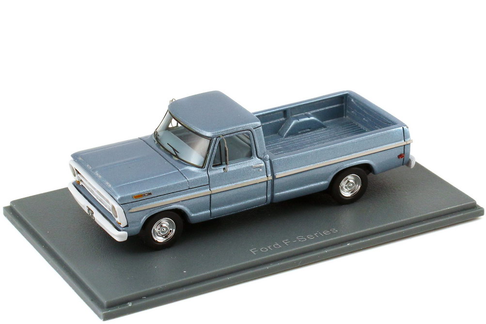 Foto 1:87 Ford F-100 Pickup MK5 (1967) blau-met. NEO Scale Models 87567