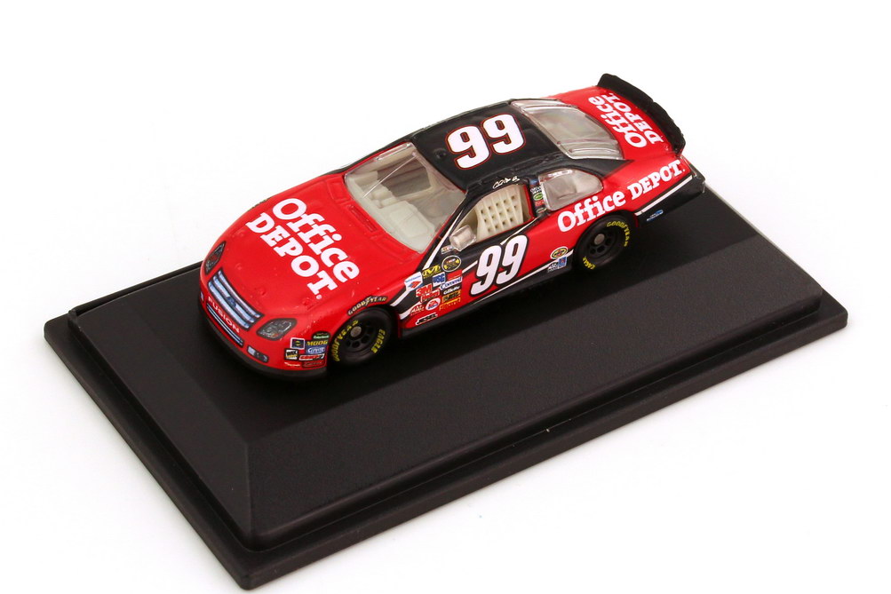 Foto 1:87 Ford Fusion NASCAR 2006 Roush Racing, Office Depot Nr.99, Carl Edwards Winners Circle 47653