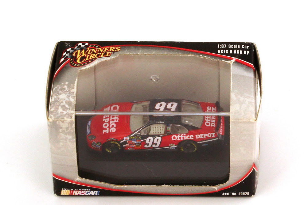 Foto 1:87 Ford Fusion NASCAR 2006 Roush Racing, Office Depot Nr.99, Carl Edwards Winners Circle 47653