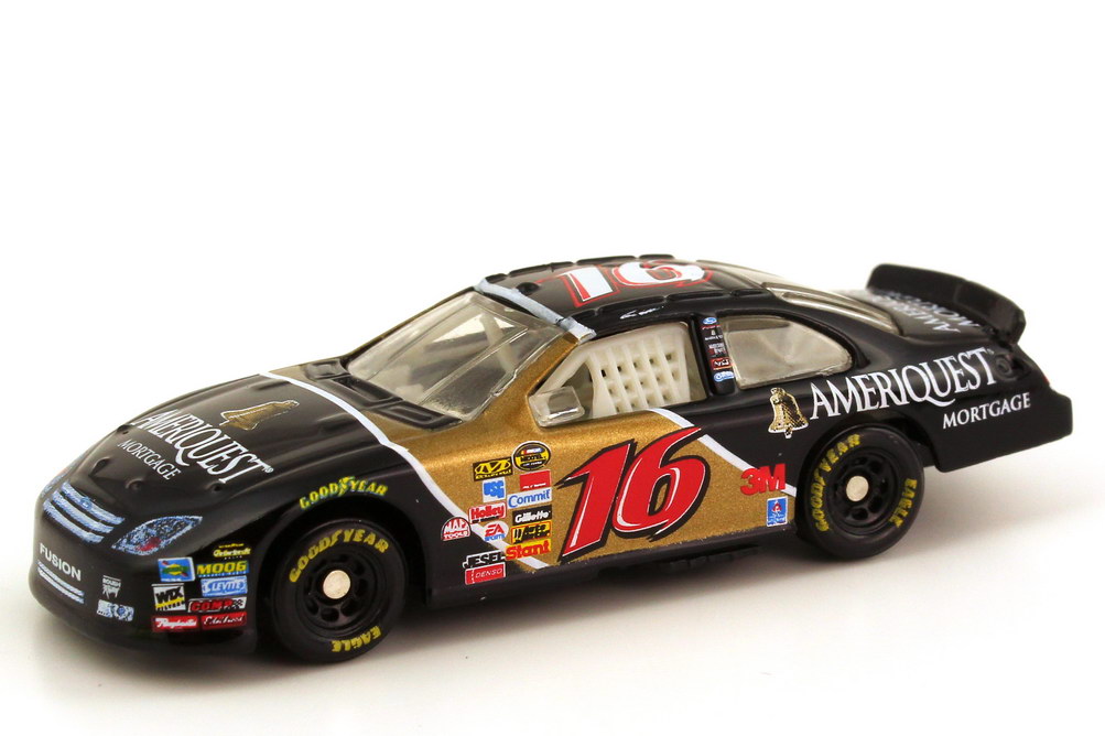Foto 1:87 Ford Fusion NASCAR 2007 Roush Racing, Ameriquest Nr.16, Greg Biffle Winners Circle 47966