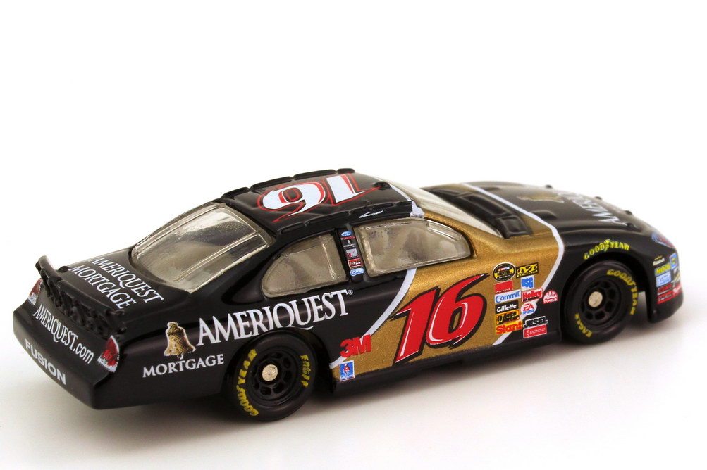 Foto 1:87 Ford Fusion NASCAR 2007 Roush Racing, Ameriquest Nr.16, Greg Biffle Winners Circle 47966