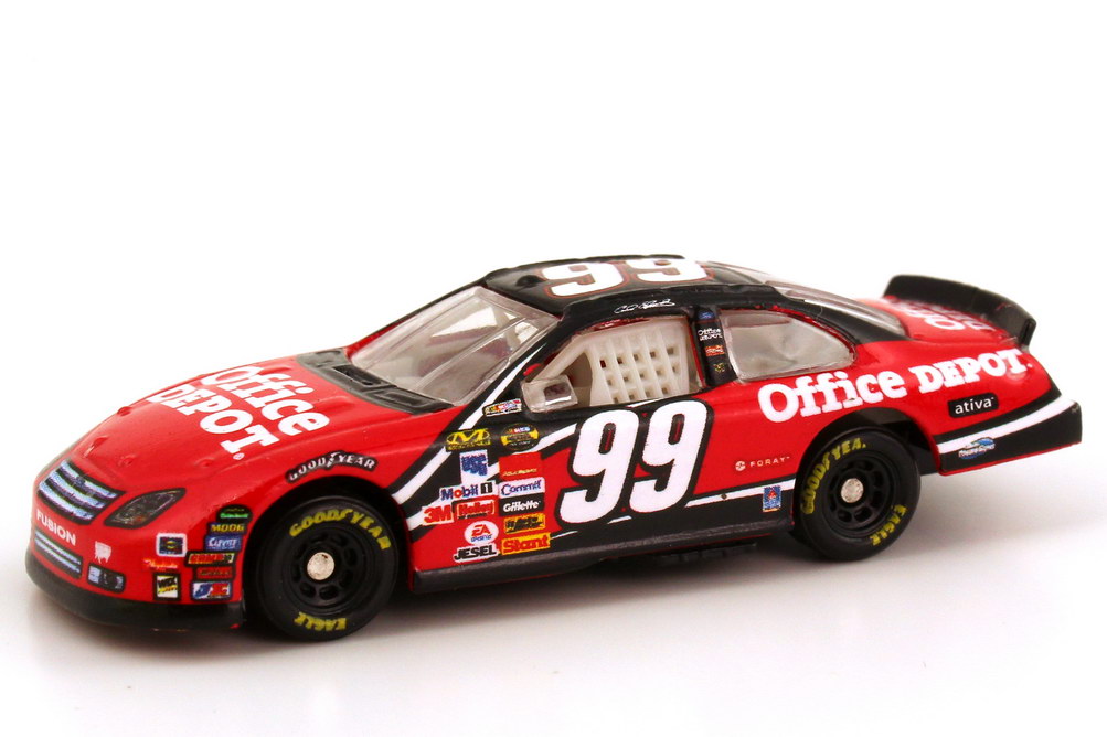 Foto 1:87 Ford Fusion NASCAR 2007 Roush Racing, Office Depot Nr.99, Carl Edwards Winners Circle 47881