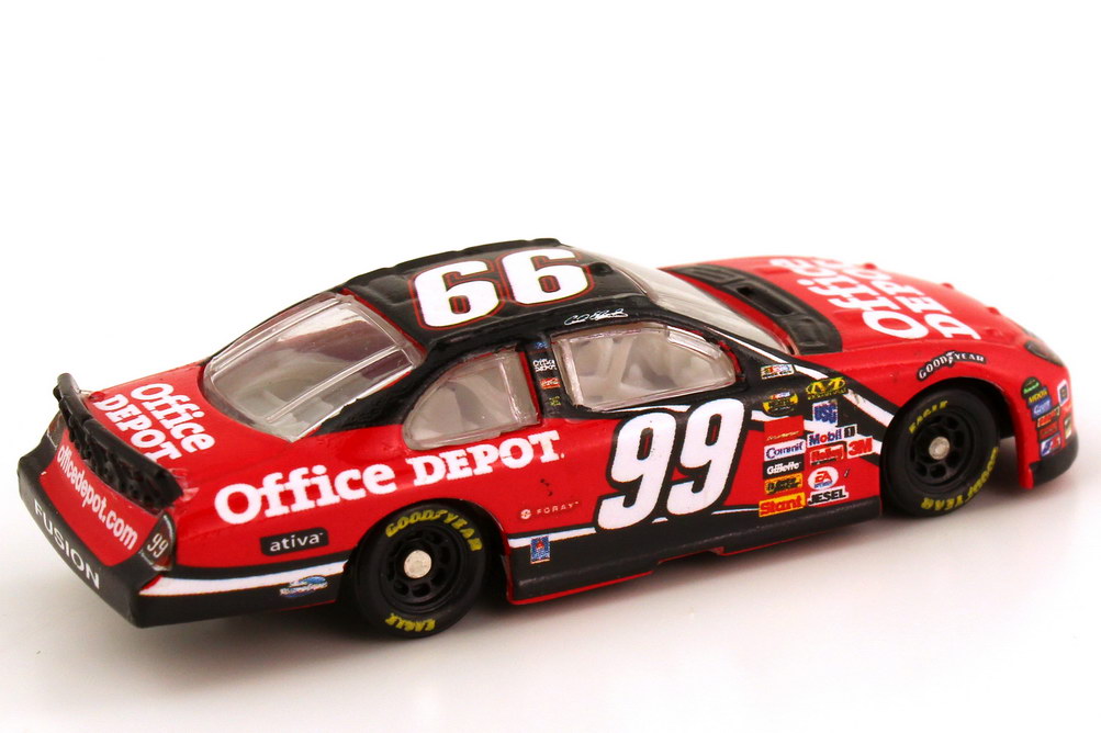 Foto 1:87 Ford Fusion NASCAR 2007 Roush Racing, Office Depot Nr.99, Carl Edwards Winners Circle 47881