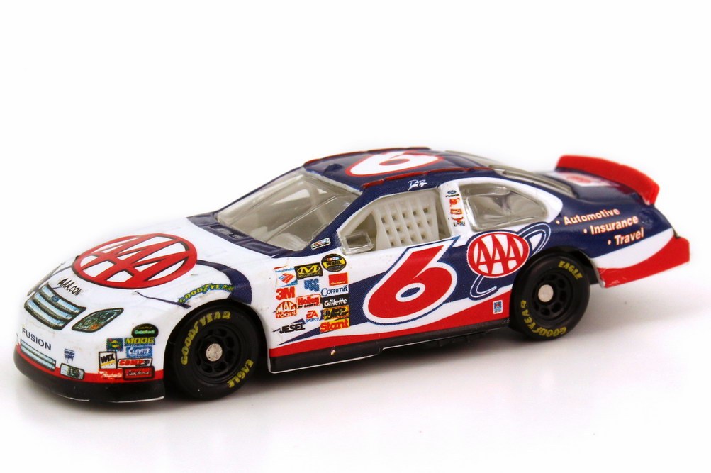 Foto 1:87 Ford Fusion NASCAR 2007 Roush Racing, AAA Nr.6, David Ragan Winners Circle 64515