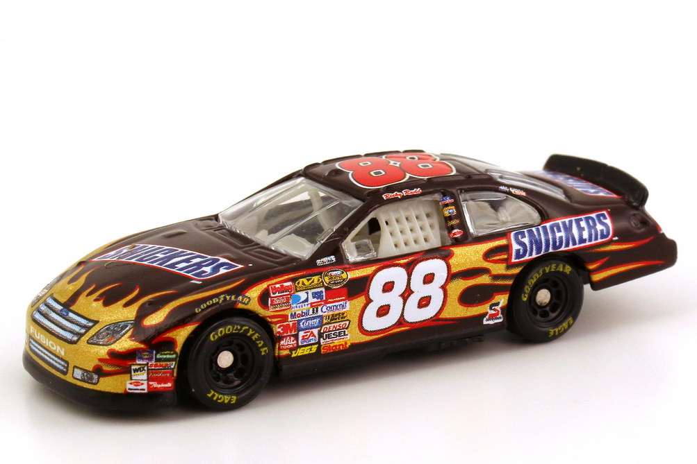 Foto 1:87 Ford Fusion NASCAR 2007 Robert Yates Racing, Snickers Nr.88, Ricky Rudd Winners Circle 64718