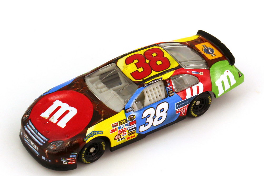 Foto 1:87 Ford Fusion NASCAR 2007 Robert Yates Racing, m&m Nr.38, David Gilliland Winners Circle 47961