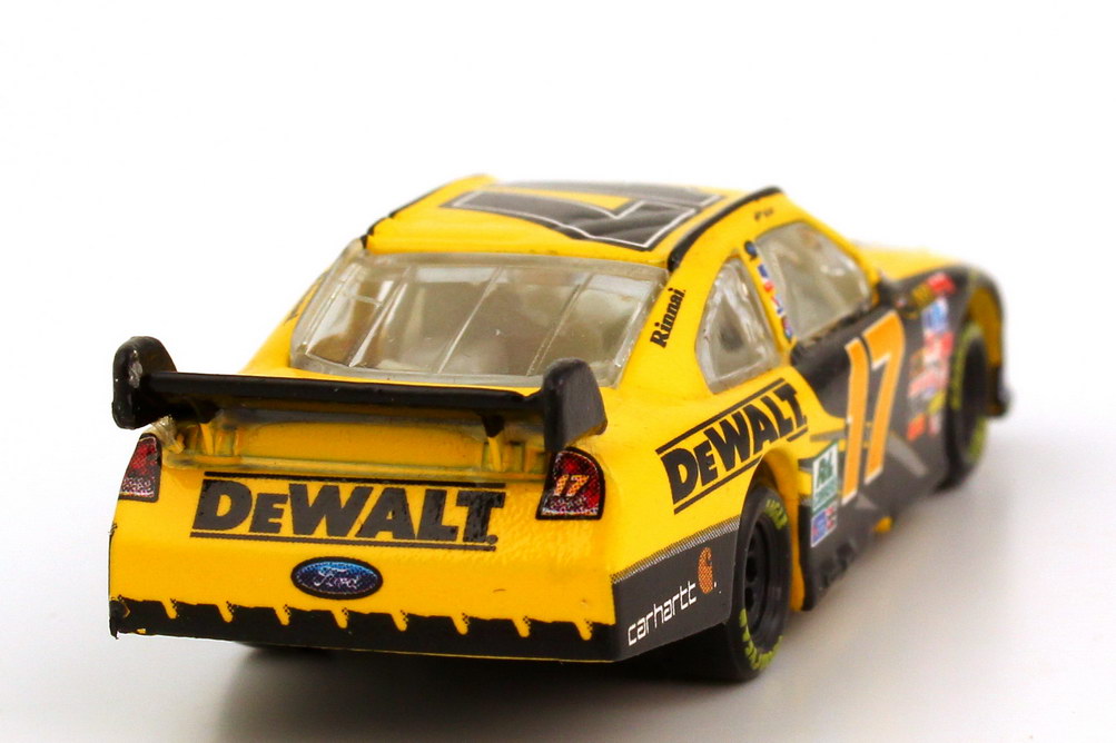 Foto 1:87 Ford Fusion NASCAR 2008 Roush Racing, DeWalt Nr.17, Matt Kenseth (Daytona 500 Edition) Winners Circle 70472