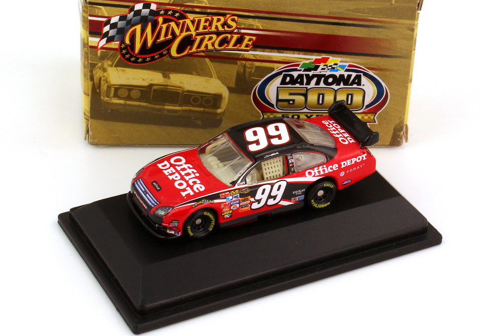 Foto 1:87 Ford Fusion NASCAR 2008 Roush Racing, Office Depot Nr.99, Carl Edwards (Daytona 500 Edition) Winners Circle 70473
