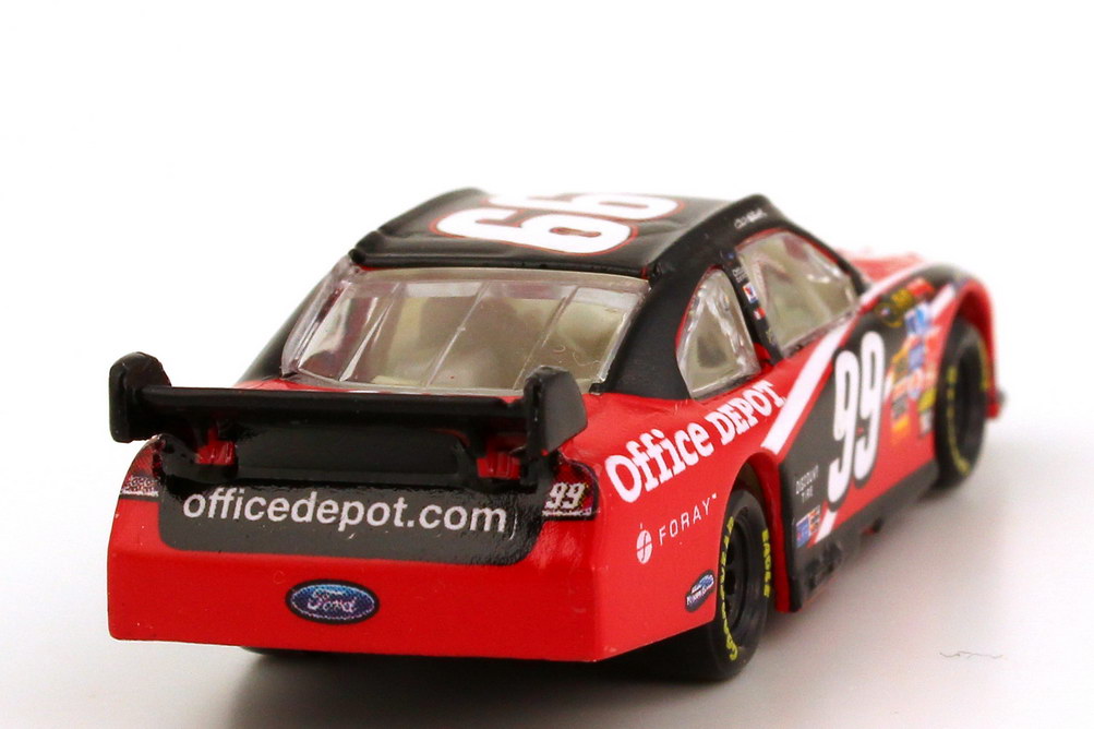 Foto 1:87 Ford Fusion NASCAR 2008 Roush Racing, Office Depot Nr.99, Carl Edwards (Daytona 500 Edition) Winners Circle 70473
