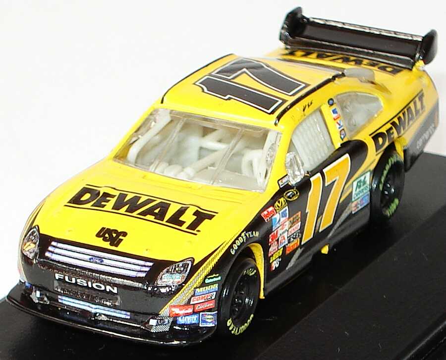 Foto 1:87 Ford Fusion NASCAR 2008 Roush Racing, DeWalt Nr.17, Matt Kenseth Winners Circle 70533
