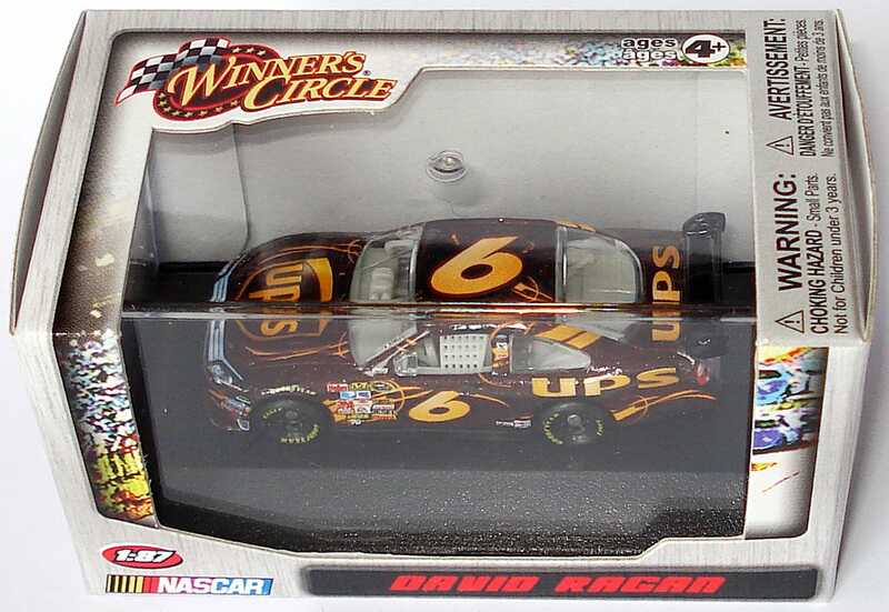 Foto 1:87 Ford Fusion NASCAR 2010 Roush Fenway Racing, UPS Nr.6, David Ragan Winners Circle 09728