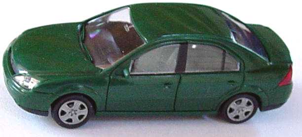 Foto 1:87 Ford Mondeo 2001 Stufenheck dunkelgrün Rietze 11140