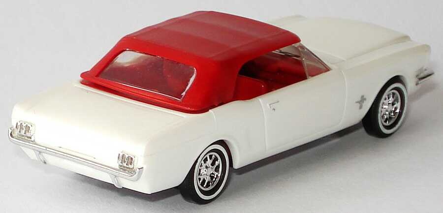 Foto 1:87 Ford Mustang Cabrio ´64 weiß geschlossen, IA + Verdeck rot Busch