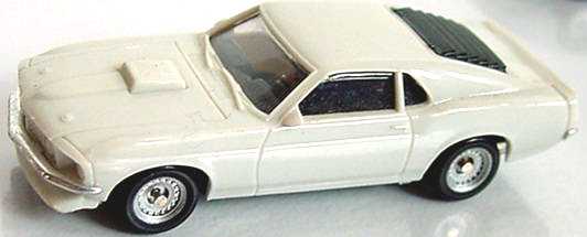 Foto 1:87 Ford Mustang Shelby altweiß Monogram 2027