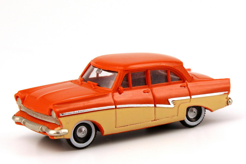 Foto 1:87 Ford Taunus 17m P2 deLuxe orange-braun/beige Brekina 19050