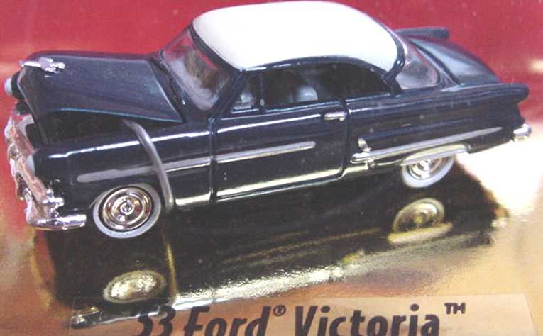 Foto 1:87 Ford Victoria (1953) dunkelblau Classic Metal Works 30101