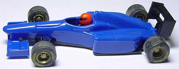 Foto 1:87 Formel Rennfahrzeug S sauberblau, Helm rot herpa 022170