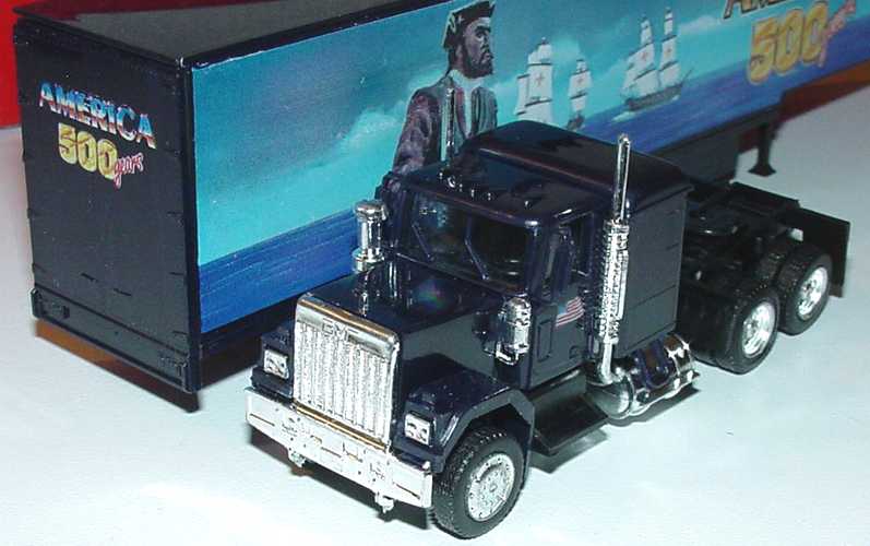 Foto 1:87 GMC CON Sleeper MovingVanSzg 3/2 America 500 years, Columbus herpa 140874
