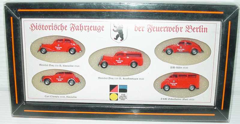 Foto 1:87 Historische Fahrzeuge der Feuerwehr Berlin (Mercedes 170 + Mercedes 170 Krankenwagen + VW Käfer + Opel Olympia + DKW Bus) Busch