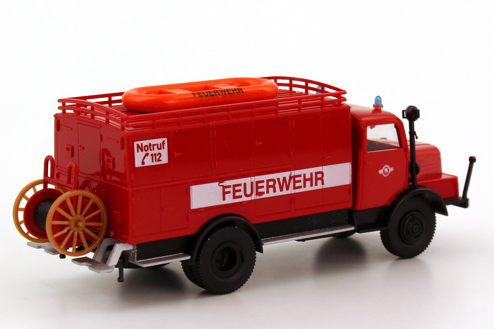 Foto 1:87 IFA S4000-1 Schlauchkraftwagen SKW14 Feuerwehr Sebnitz Brekina 71701