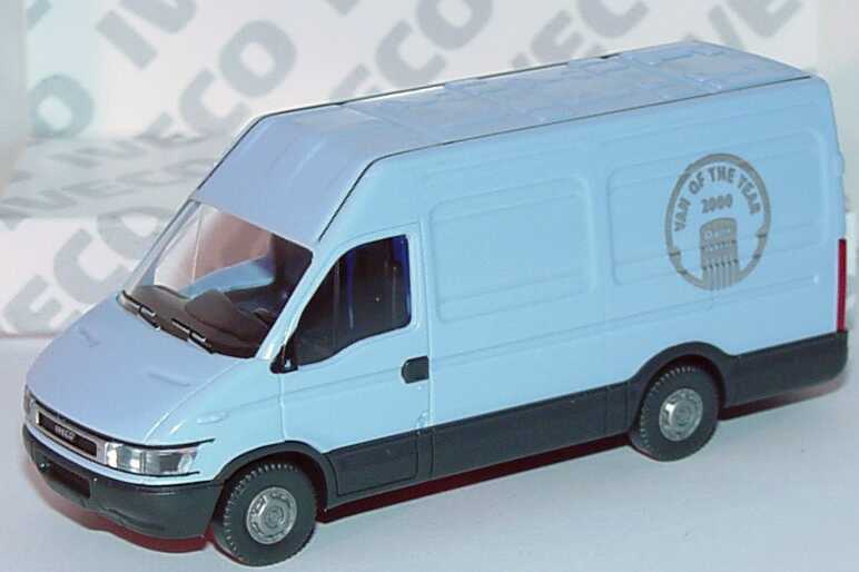 Foto 1:87 Iveco Daily (S2000) Kasten lang Hochdach hellblau Van of the year 2000 Werbemodell Wiking 2728