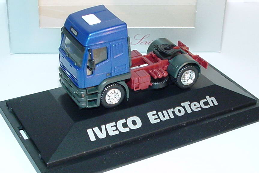 Foto 1:87 Iveco EuroTech Hochdach Sattelzugmaschine 2achsig blau-met. - Werbemodell - herpa 2364