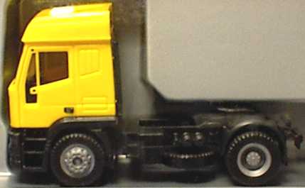 Foto 1:87 Iveco EuroTech Hochdach 2a Szgm gelb herpa 142359