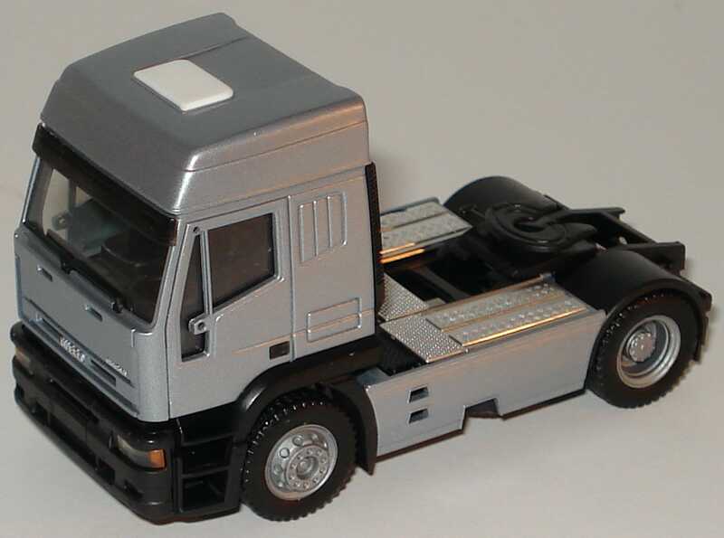 Foto 1:87 Iveco EuroTech Hochdach Cv 2a Szgm silber-met. herpa 143127