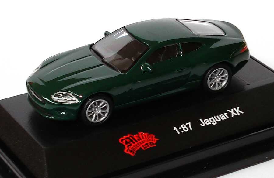Foto 1:87 Jaguar XK Coupé dunkelgrün Malibu International 00100