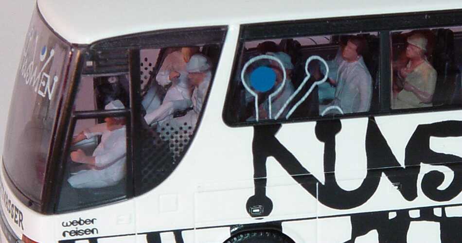 Foto 1:87 Kässbohrer-Setra S 315 HDH Weber Reisen, Kunsthaus Wien - Hundertwasser (mit 26 Preiser-Figuren) Preiser 33217