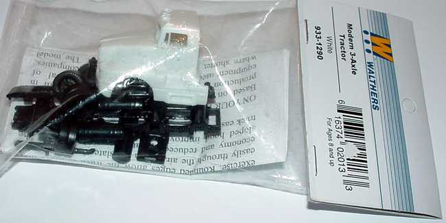 Foto 1:87 Kenworth T600 (K) 3a Szgm weiß (Bausatz ungebaut) Walthers 933-1290