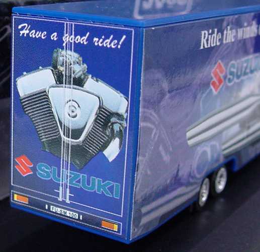 Foto 1:87 Kenworth W900B JuKoSzg 3/2 Showtruck Suzuki - Ride the winds of change Most-Modelle