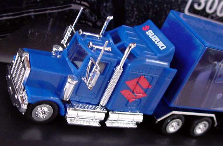 Foto 1:87 Kenworth W900B JuKoSzg 3/2 Showtruck Suzuki - Ride the winds of change Most-Modelle