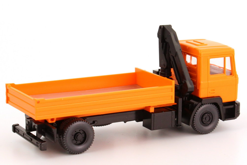 Foto 1:87 MAN F90 (K) 2a Kipper mit Ladekran kommunal-orange (in Pappverpackung) Wiking 67501