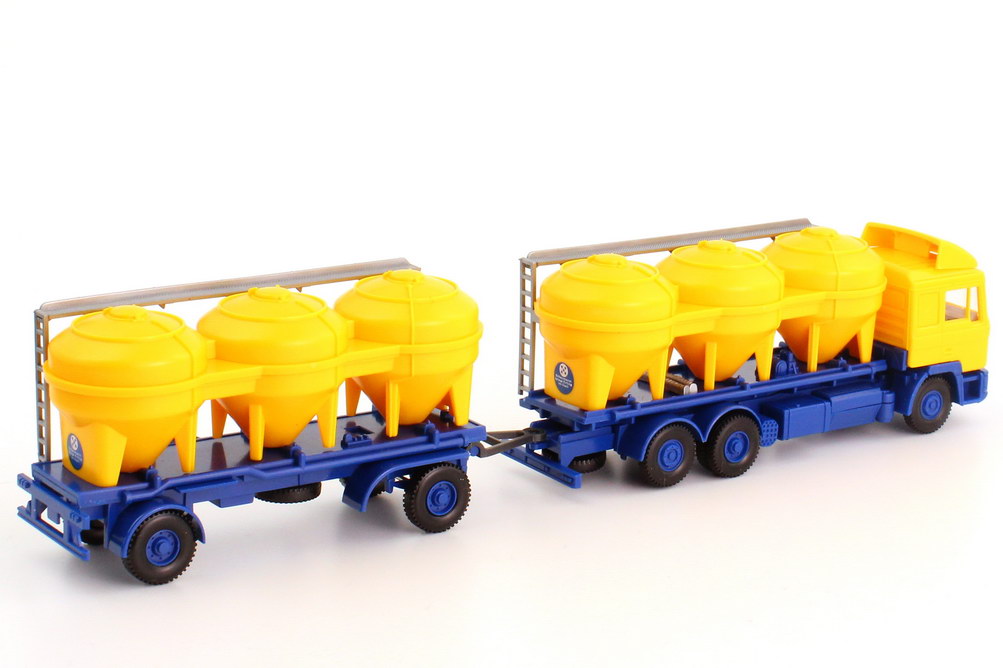 Foto 1:87 MAN F90 Silo-Hgz 3/2 Schaumann bringt Erfolg im Stall (in Pappverpackung) Wiking 57501