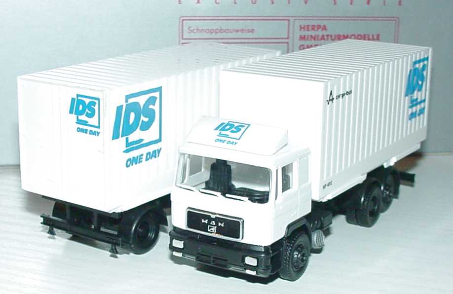 Foto 1:87 MAN F90 WKoHgz 3/2 (Thyssen Carbo-Box) IDS One Day herpa