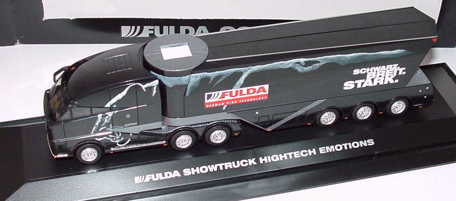 Foto 1:87 MAN Fulda-Truck Showbühnen-Szg 3/3 Schwarz. Breit. Stark., Hightech Emotions (Fulda Collection) herpa