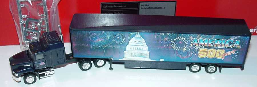 Foto 1:87 Mack CH600 Sleeper MovingVanSzg 3/2 America 500 years, White House herpa 140867