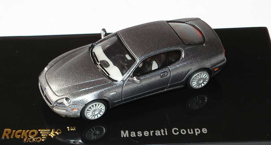 Foto 1:87 Maserati Coupé grau-met. Ricko 38805