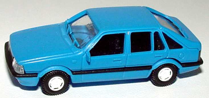 Foto 1:87 Mazda 626 Fließheck azurblau Rietze