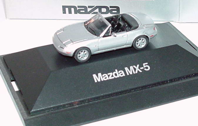 Foto 1:87 Mazda MX 5 silber-met. Werbemodell herpa