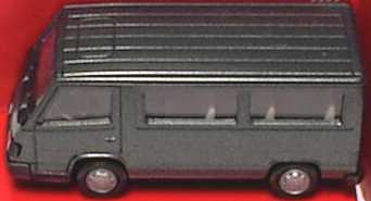 Foto 1:87 Mercedes-Benz 100D II Bus grün-met. herpa 041386