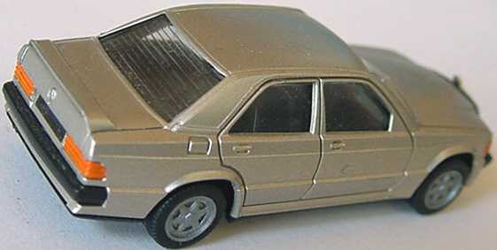 Foto 1:87 Mercedes-Benz 190E 2.3-16 champagner-met. (bemalt) herpa 3042