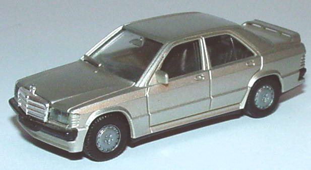 Foto 1:87 Mercedes-Benz 190E 2.3-16 champagner-met. herpa 3042