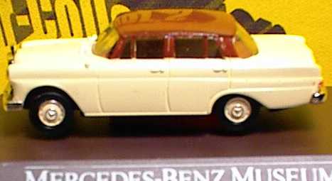 Foto 1:87 Mercedes-Benz 190c (W110) hellbeige/braun Brekina